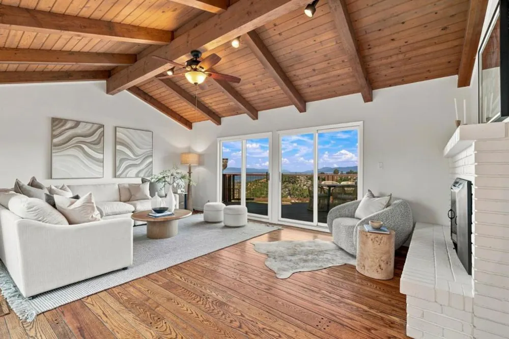 3291 Melendy Drive San Carlos, CA 94070