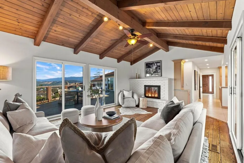 3291 Melendy Drive San Carlos, CA 94070