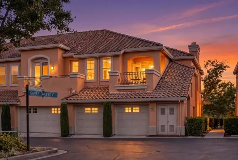 2317 Silver Breeze Court