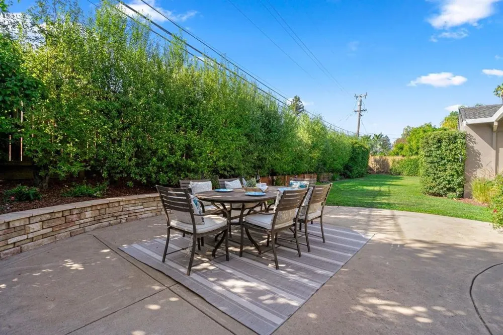 1475 Ginden Court Campbell, CA 95008