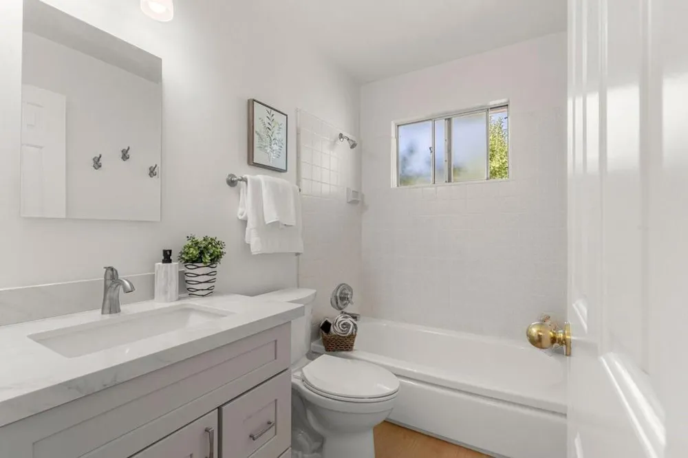 1475 Ginden Court Campbell, CA 95008