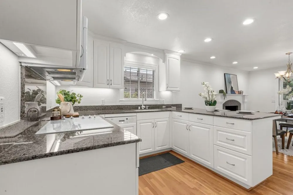 1475 Ginden Court Campbell, CA 95008