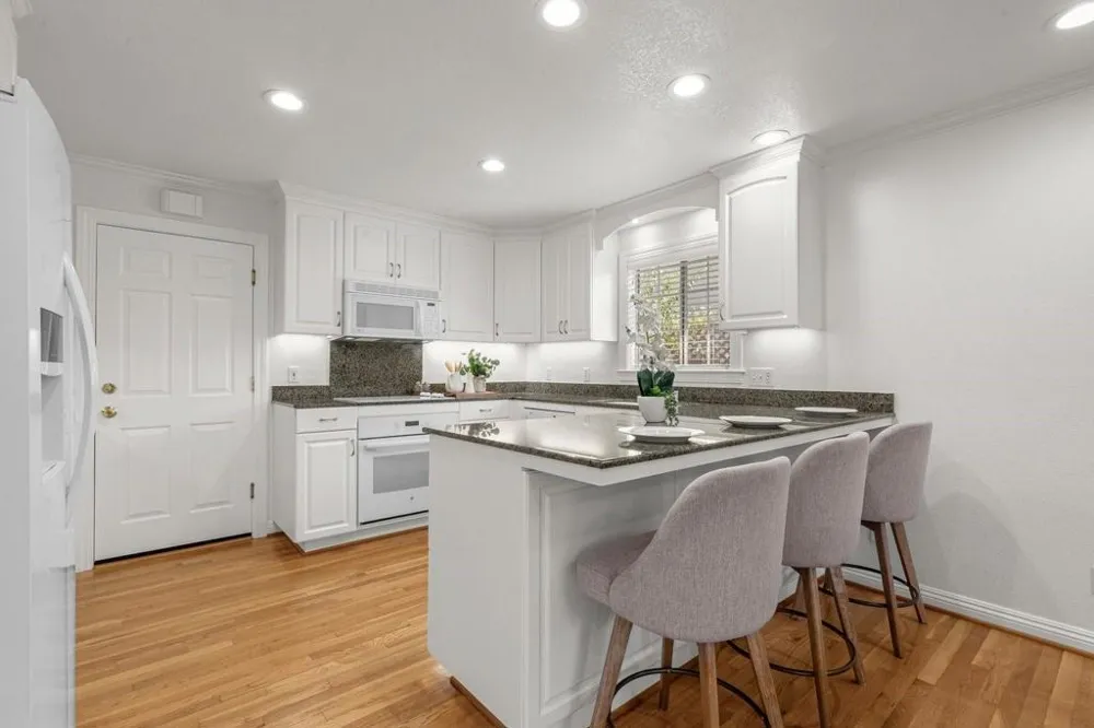 1475 Ginden Court Campbell, CA 95008