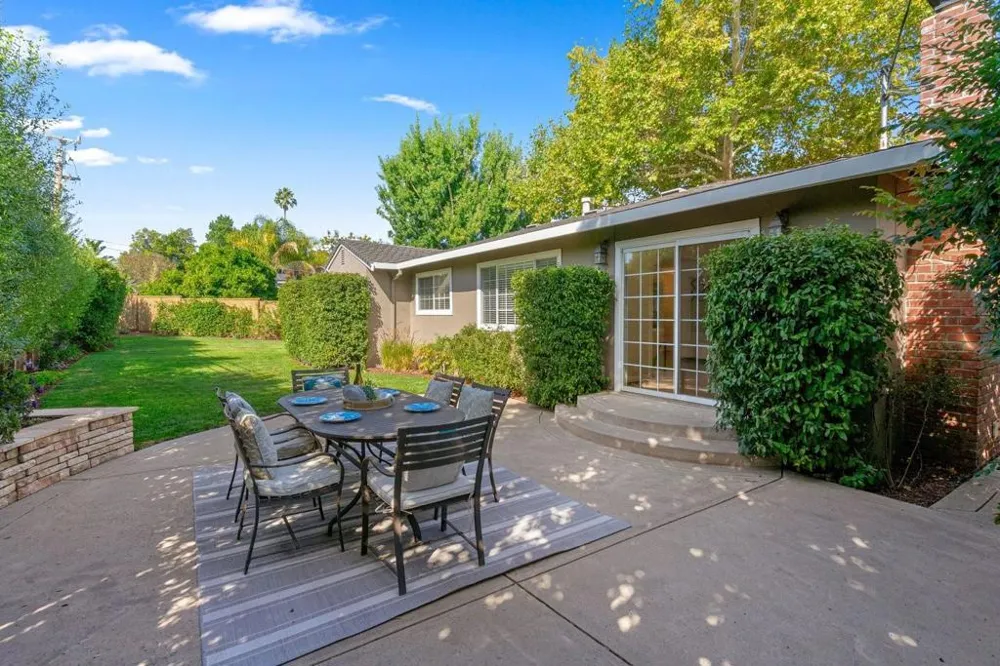 1475 Ginden Court Campbell, CA 95008
