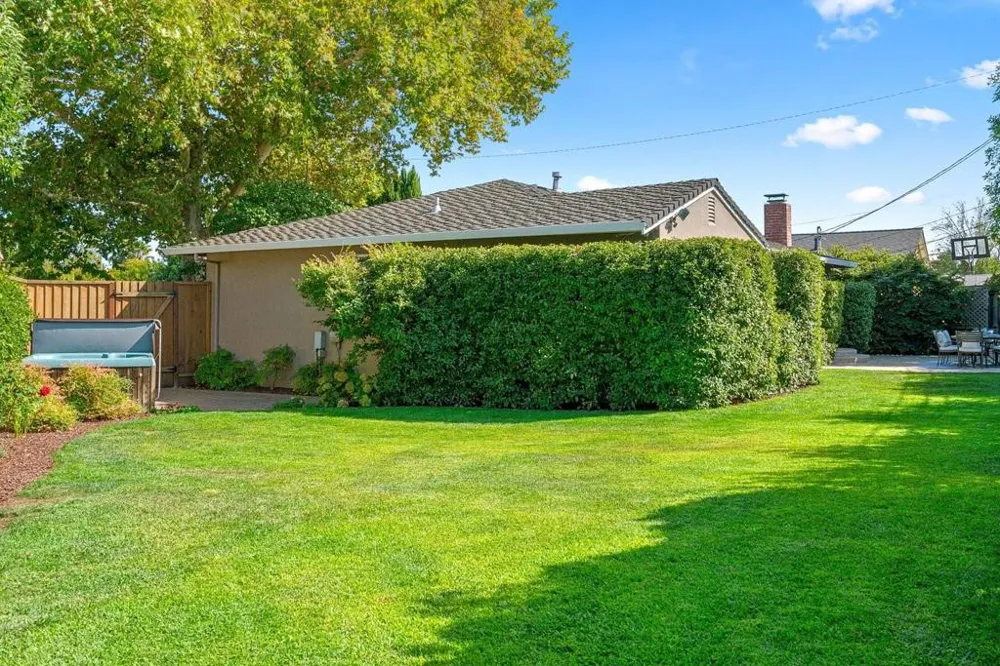 1475 Ginden Court Campbell, CA 95008