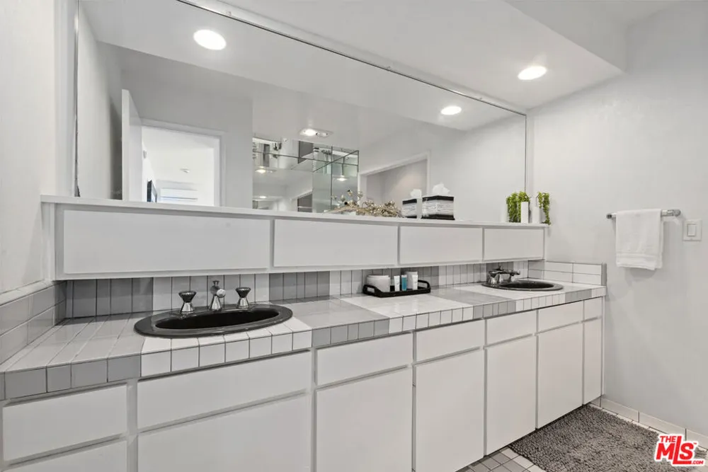 26172 Pacific Coast Highway Malibu, CA 90265