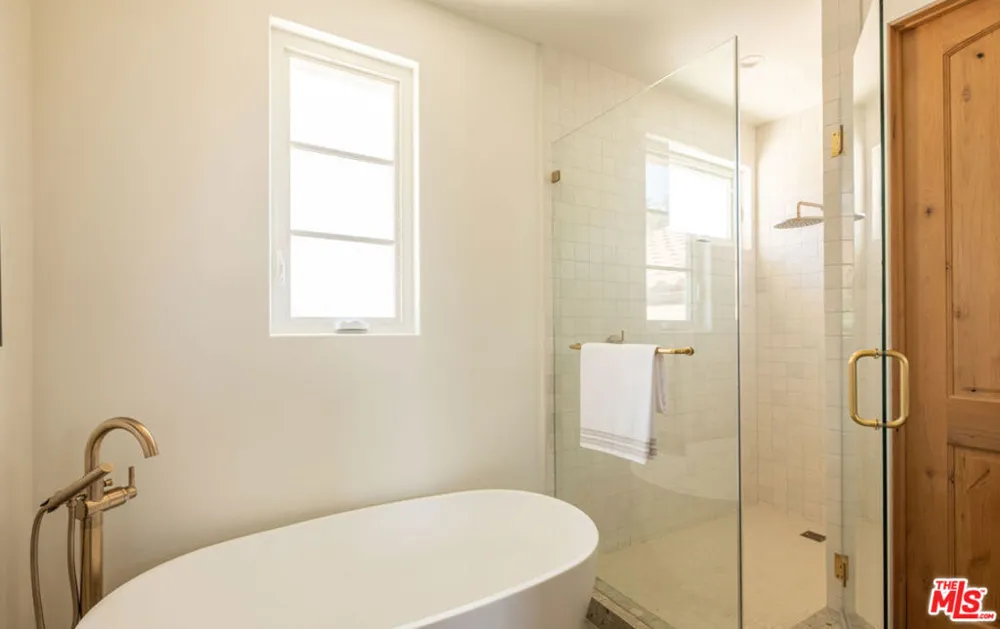 1062 Beverly Way Altadena, CA 91001
