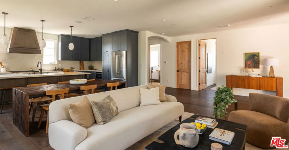1062 Beverly Way Altadena, CA 91001