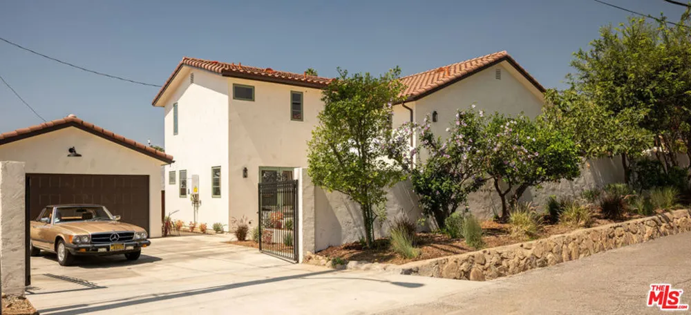 1062 Beverly Way Altadena, CA 91001