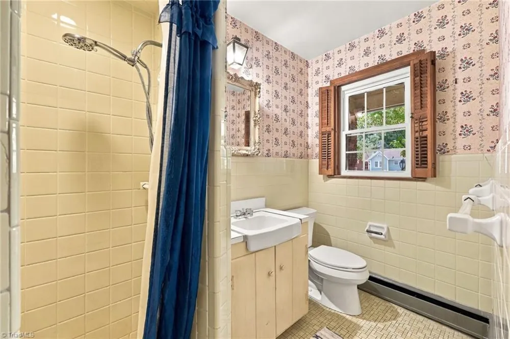 345 Lindley Avenue Asheboro, NC 27203