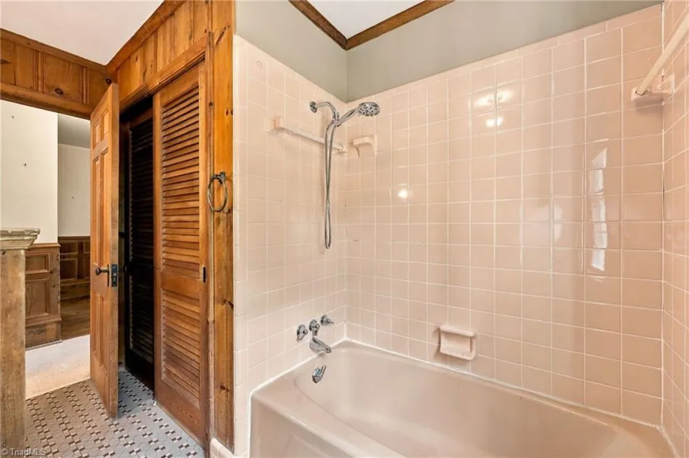345 Lindley Avenue Asheboro, NC 27203