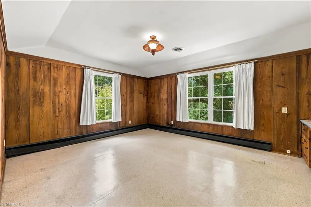 345 Lindley Avenue Asheboro, NC 27203