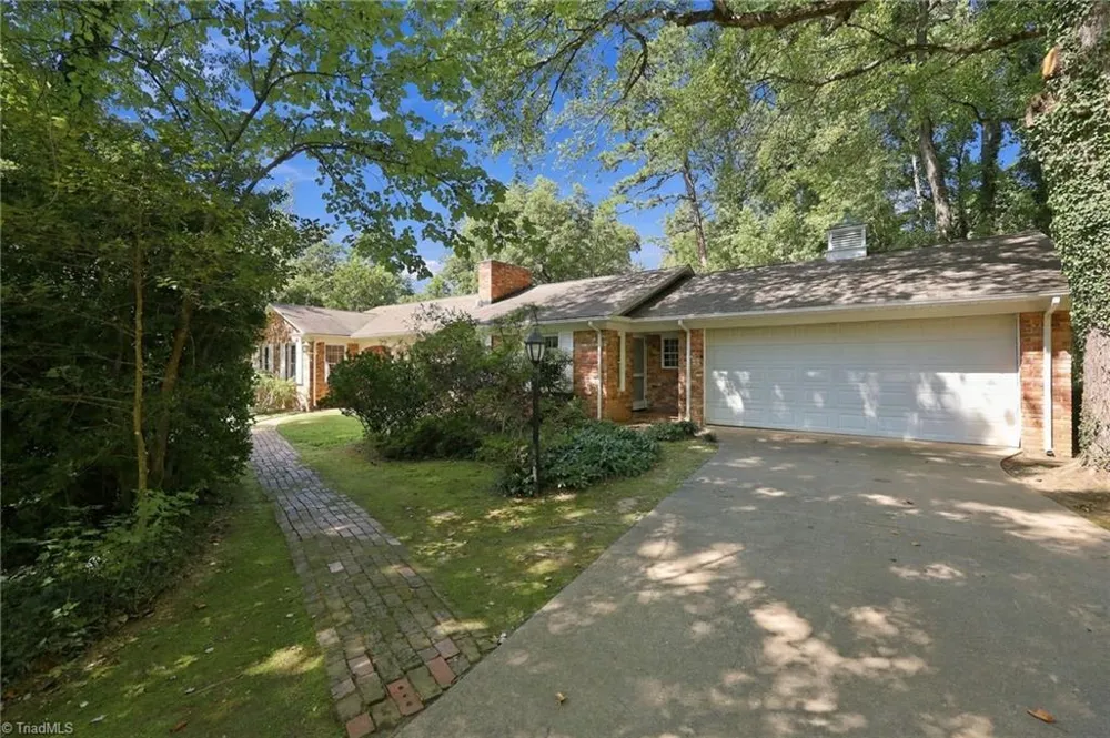 345 Lindley Avenue Asheboro, NC 27203