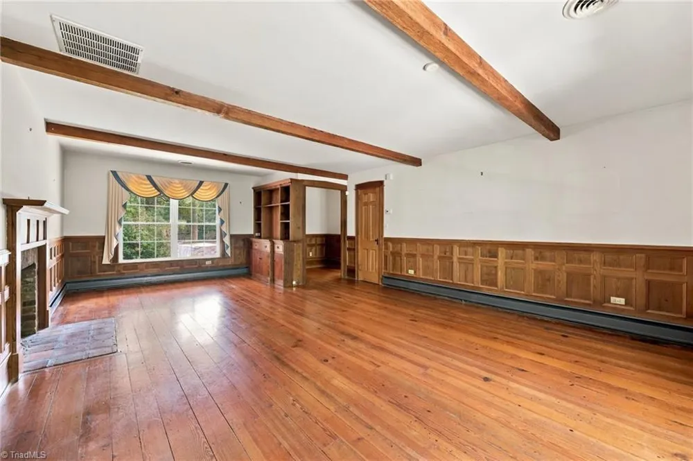 345 Lindley Avenue Asheboro, NC 27203