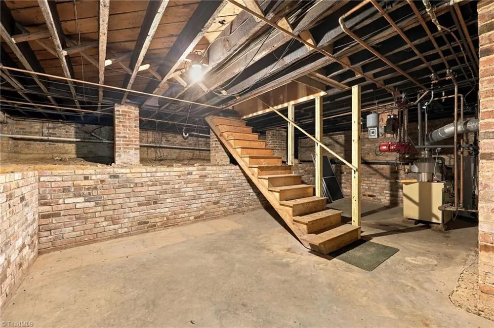 345 Lindley Avenue Asheboro, NC 27203