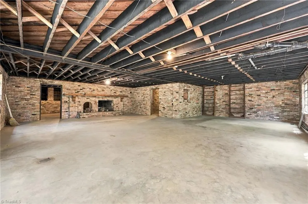 345 Lindley Avenue Asheboro, NC 27203