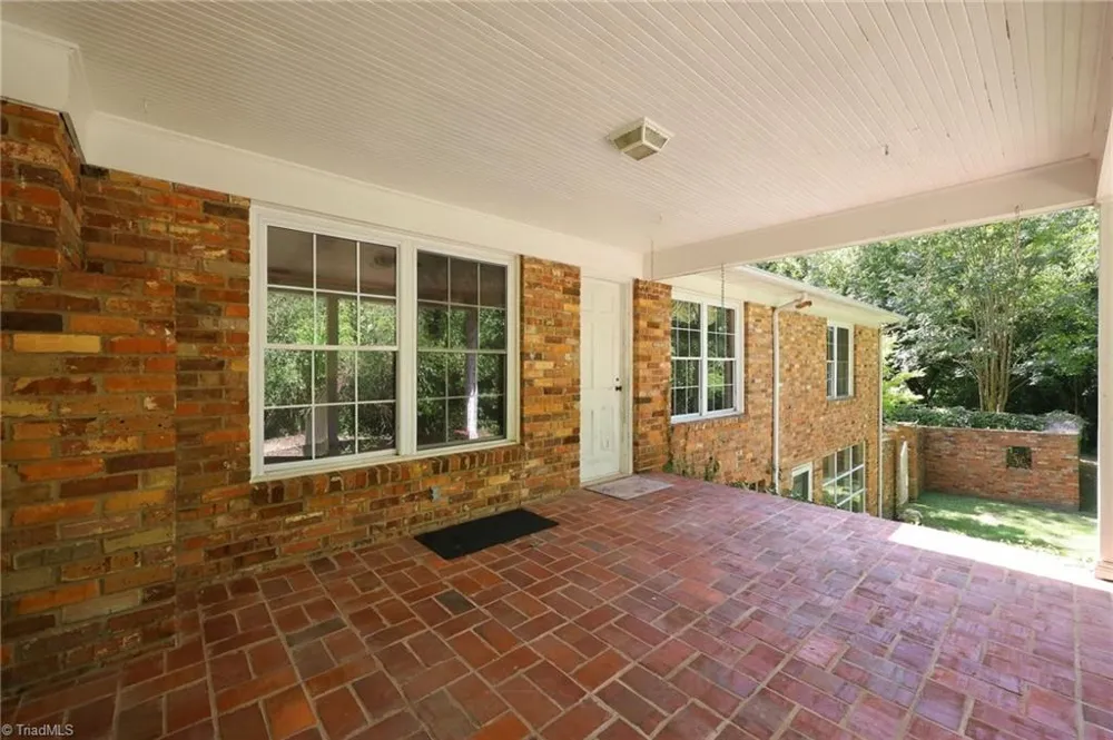 345 Lindley Avenue Asheboro, NC 27203