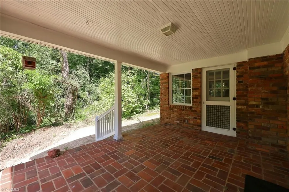 345 Lindley Avenue Asheboro, NC 27203