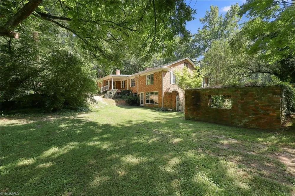 345 Lindley Avenue Asheboro, NC 27203