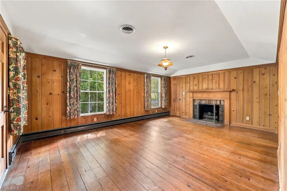 345 Lindley Avenue Asheboro, NC 27203