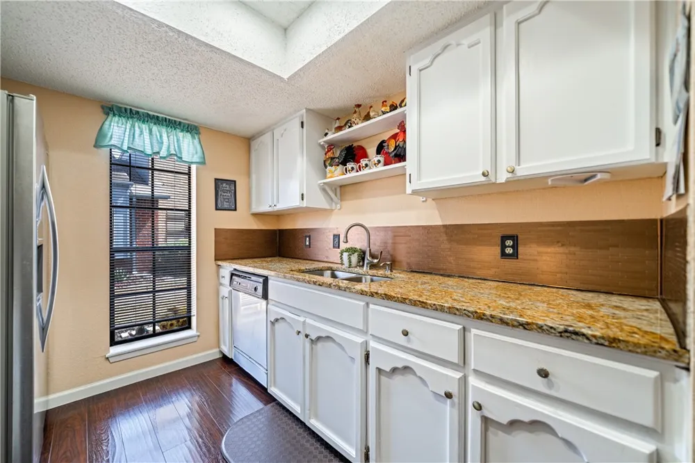 1818 Rodd Field #I5 Corpus Christi, TX 78412