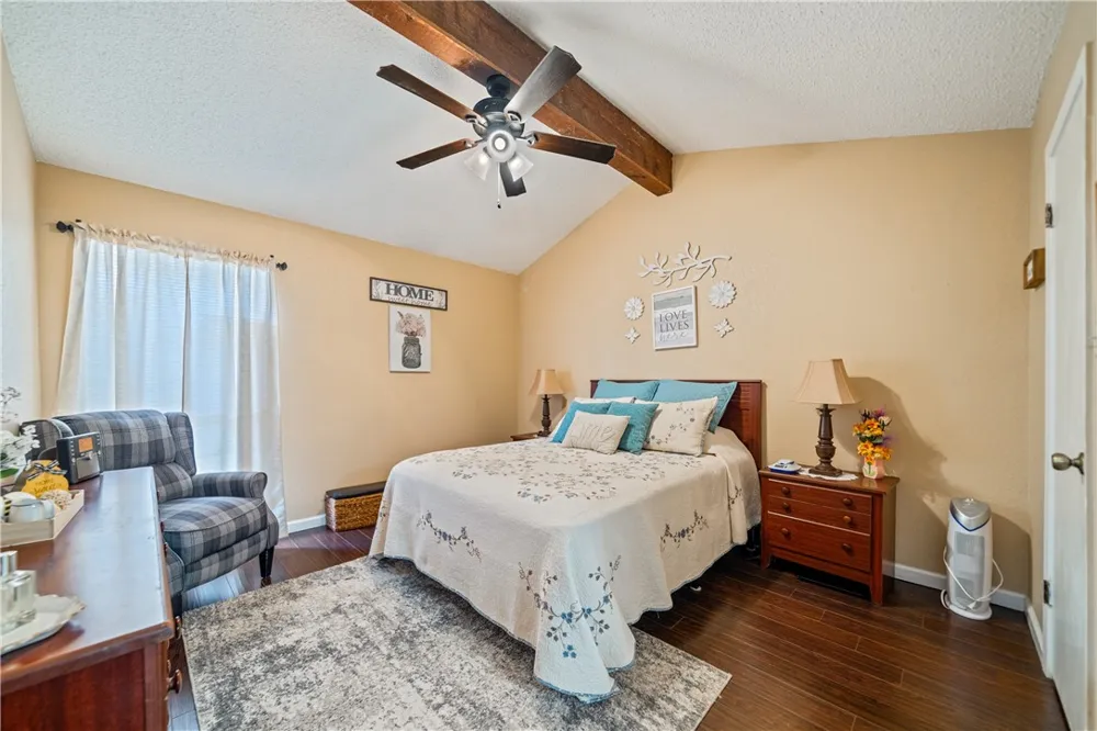1818 Rodd Field #I5 Corpus Christi, TX 78412