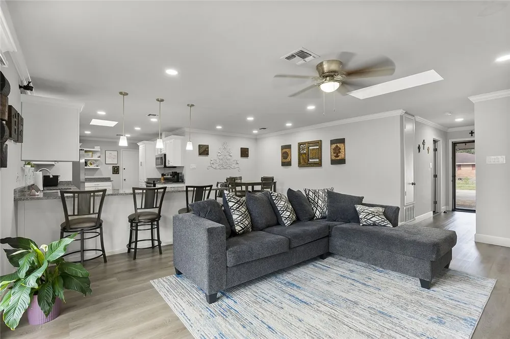 4301 Killarmet Corpus Christi, TX 78413