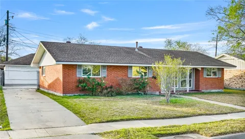 1061 Meadowbrook Drive