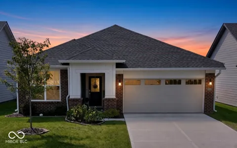 5189 Bayberry Court