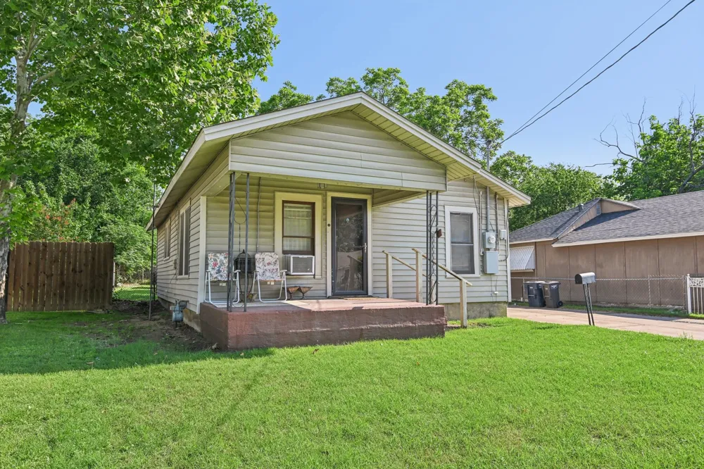 2509 Bird Street Fort Worth, TX 76111