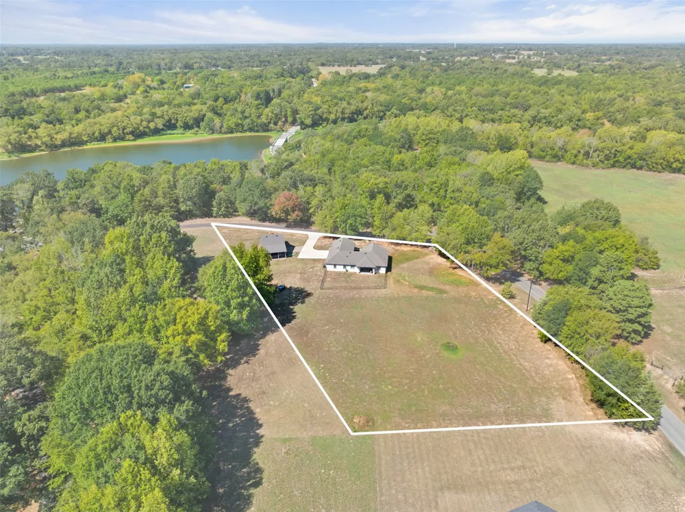 129 County Road 4847 Winnsboro, TX 75494