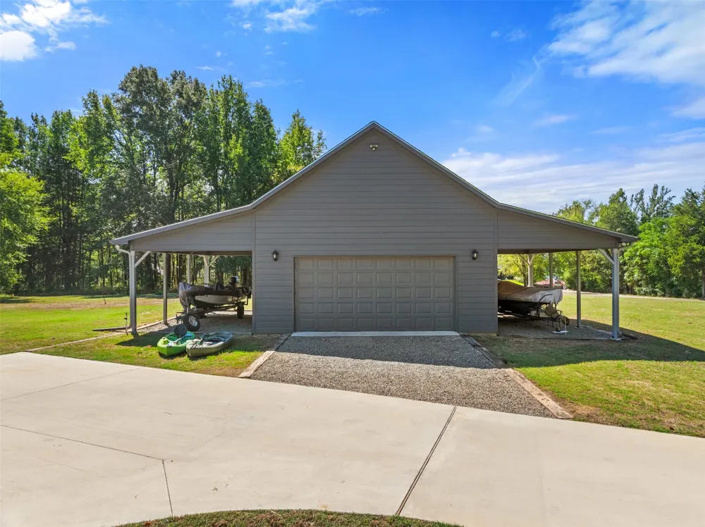 129 County Road 4847 Winnsboro, TX 75494