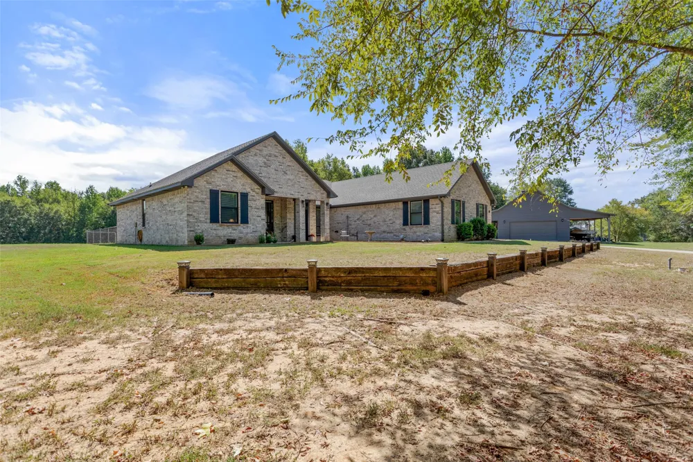 129 County Road 4847 Winnsboro, TX 75494
