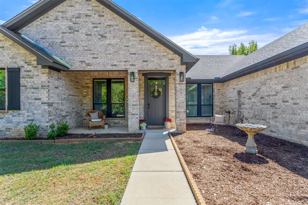 129 County Road 4847 Winnsboro, TX 75494