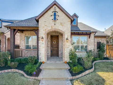 1010 Crystal Oak Lane