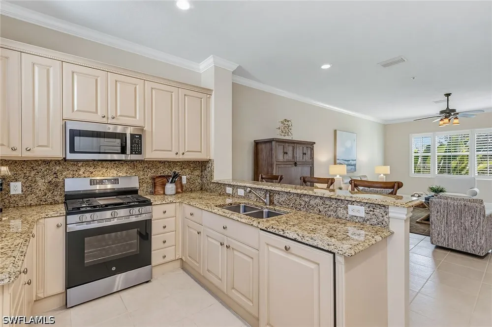 Tesoro Lane #203 Naples, FL 34114
