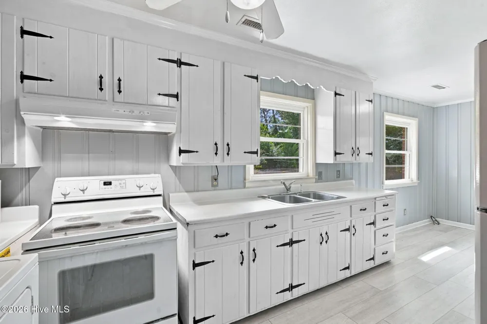 232 Wood Dale Drive Wilmington, NC 28403