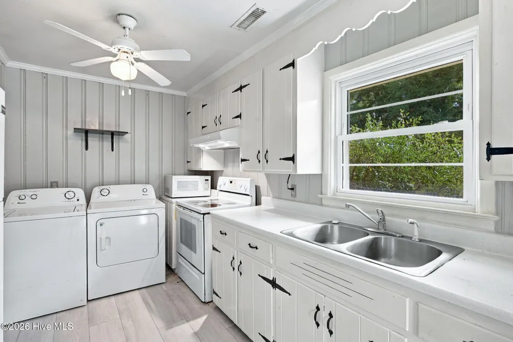 232 Wood Dale Drive Wilmington, NC 28403