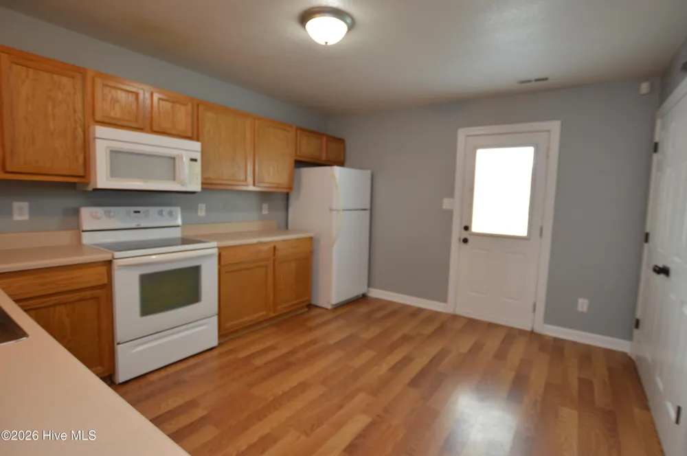 905 Springwood Drive Jacksonville, NC 28546