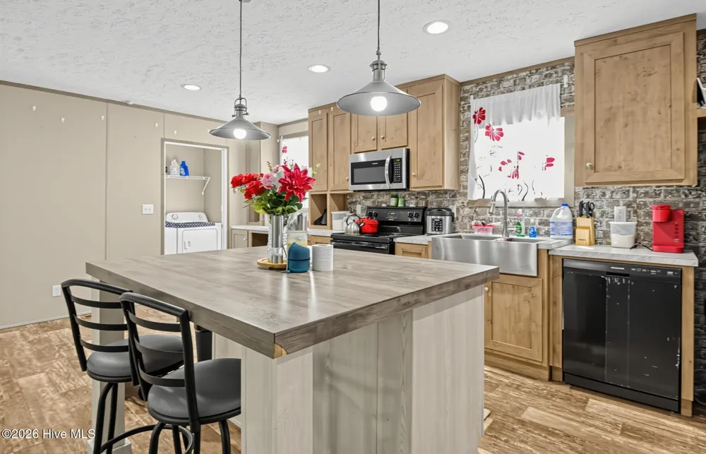 140 Hillmont Road New Bern, NC 28562