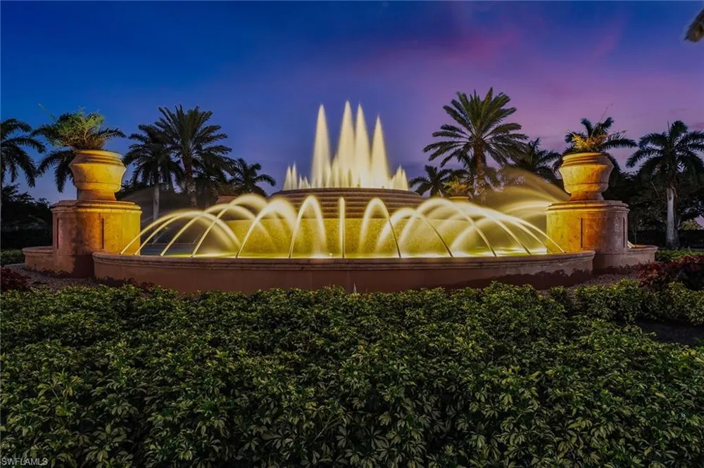 9238 Tesoro Lane #203 Naples, FL 34114