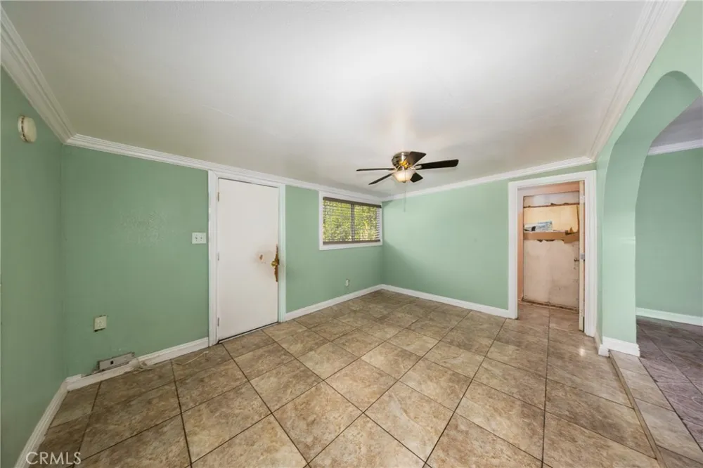 1047 Calaveras Avenue Ontario, CA 91764