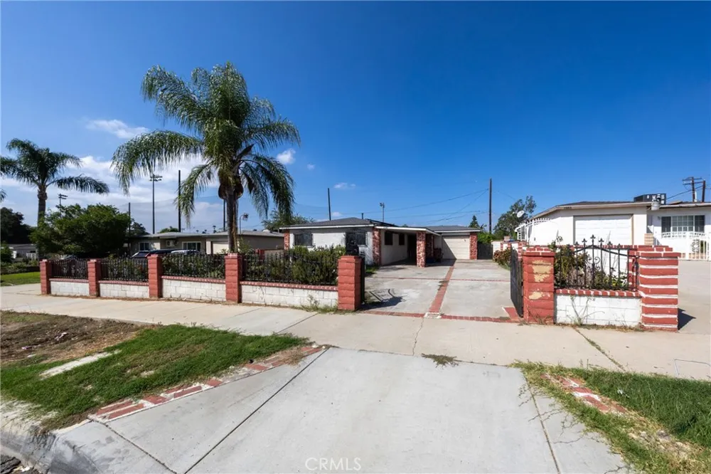 1047 Calaveras Avenue Ontario, CA 91764