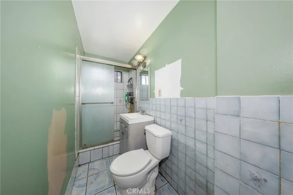 1047 Calaveras Avenue Ontario, CA 91764