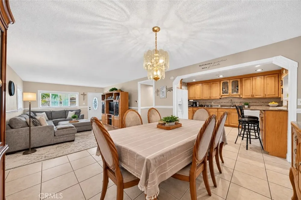 216 Coolidge Avenue Anaheim, CA 92801