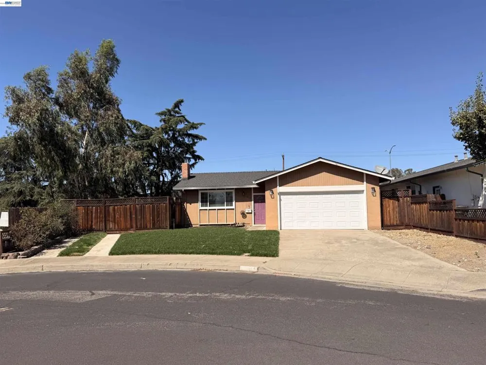 312 Robert Way Livermore, CA 94550