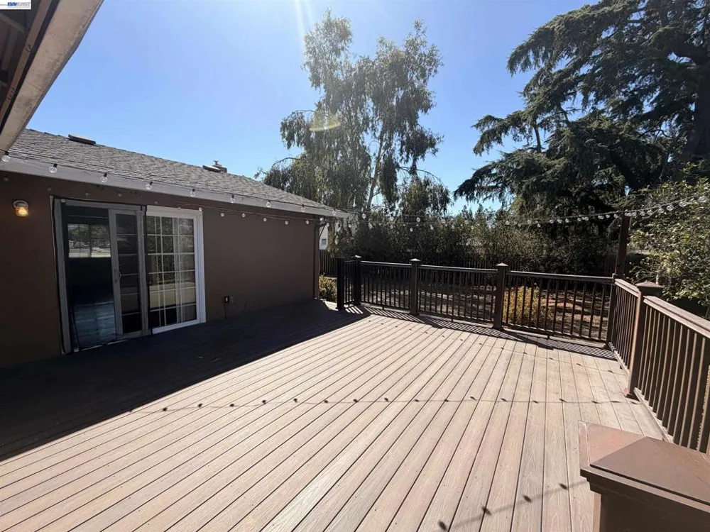 312 Robert Way Livermore, CA 94550