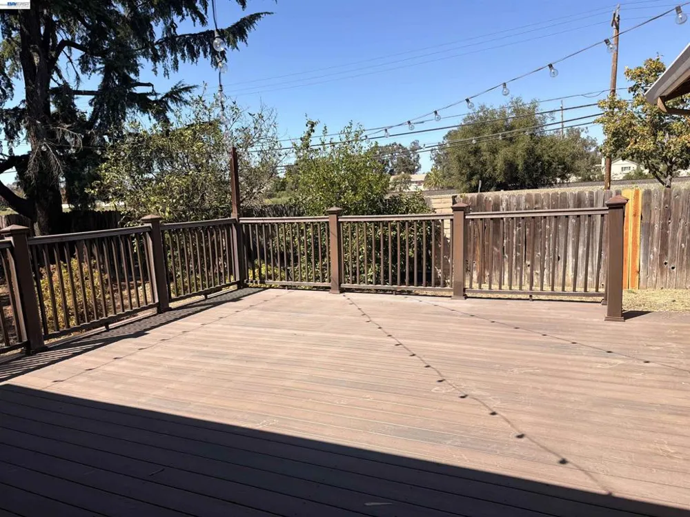 312 Robert Way Livermore, CA 94550