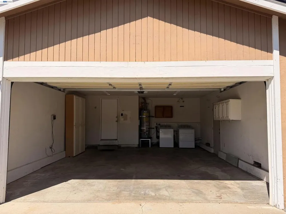 312 Robert Way Livermore, CA 94550