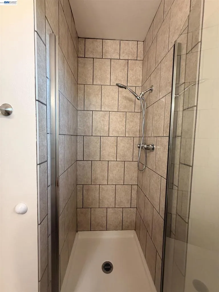 312 Robert Way Livermore, CA 94550